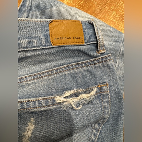 American Eagle Distressed Button Fly Hi-Rise Girlfriend Jeans - Picture 8 of 16